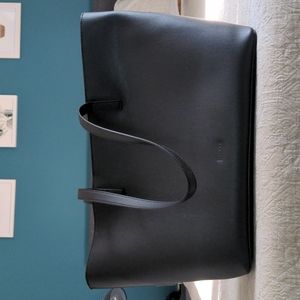 Away Latitude Tote NWT